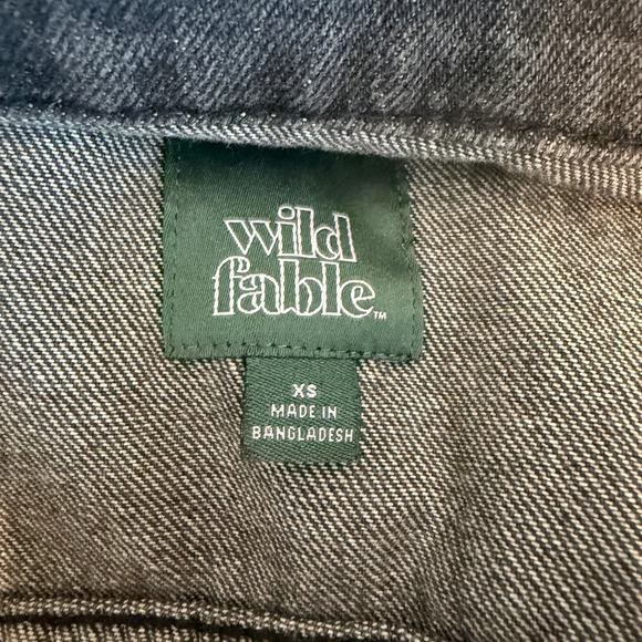 Wild Fable Womens Washed Black Denim Trucker Jacket XS Relaxed Fit 100% Cotton - Picture 4 of 7